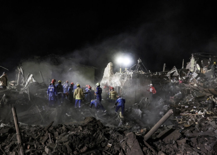 Доналд Тръмп призова Владимир Путин да спре след руските удари по Киев 1 Тръмп призовава Путин да спре след руските удари по Киев