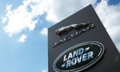 Jaguar Land Rover спира доставките за САЩ в отговор на 25-процентното мито върху автомобилите