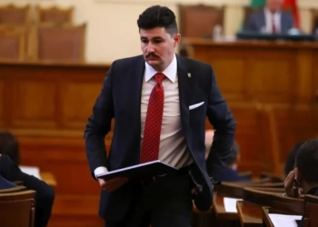 33-годишният Климент Шопов е роден в Монреал. През 2022 г. се отказва от канадското си гражданство, за да стане депутат от партия "Възраждане". Снимка: БГНЕС