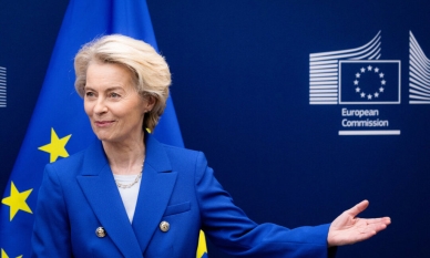 ЕС спира ответните мерки срещу американските мита върху стоманата за 90 дни 1 ЕС спира ответните мерки срещу американските мита върху стоманата за 90 дни