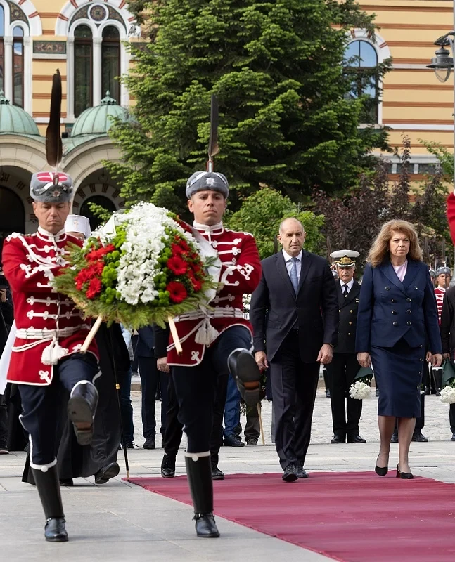 deveti maj radev1