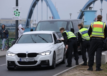 Германия ще отблъсква повече търсещи убежище на границата