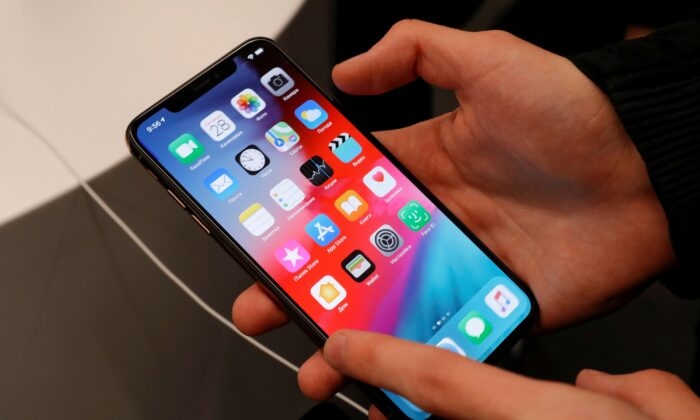 Русия глобява Apple със 131 000 долара за "ЛГБТ пропаганда" и нарушения на съдържанието