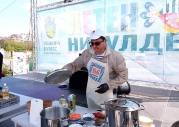 Два празника празнуват граждани и гости на Бургас на 9 май 3 Летен Никулден на 9 май в Бургас (снимка: 24Часа)