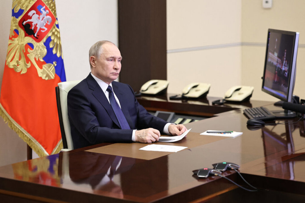 Русия–Украйна конфликт все още е твърде сложен за бързо мирно споразумение, казва Кремъл