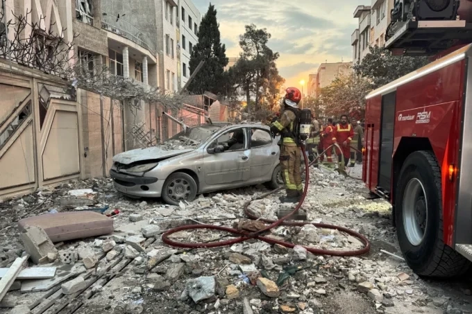 Израел нанесе изненадващ удар по Иран 1 Израел нанесе изненадващ удар по Иран