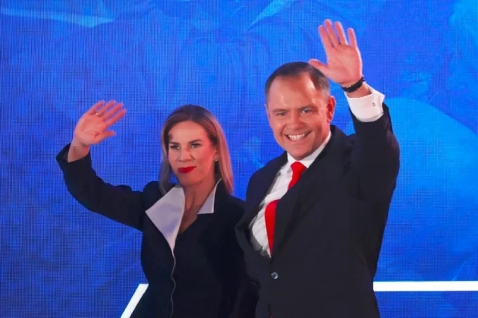 С под 2%, но победа за консерваторите в Полша