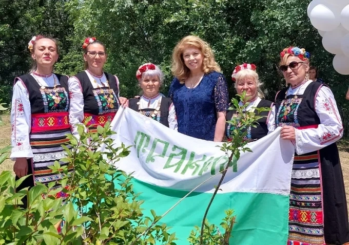 Илияна Йотова: Докладът от ЕК и ЕЦБ относно готовността на България за еврозоната потвърждава нашите опасения 1 Илияна Йотова: Докладът от ЕК и ЕЦБ относно готовността на България за еврозоната потвърждава нашите опасения
