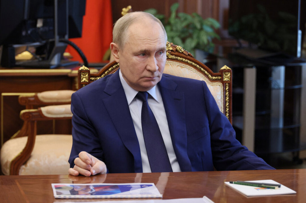 Путин готов за мирни преговори с Украйна, но първо иска да постигне целите си: Кремъл