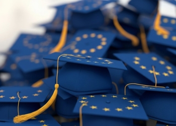 Скритите разходи зад безплатното образование в Европа