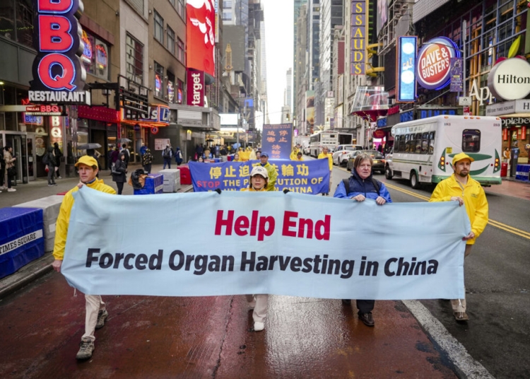 26 години по-късно репресиите срущу Фалун Гонг в Китай все още продължават 1 26 години по-късно преследването на последователите на Фалун Гонг все още продължава