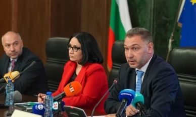 Голямо количество фентанил е откритo и иззетo при операции в страната