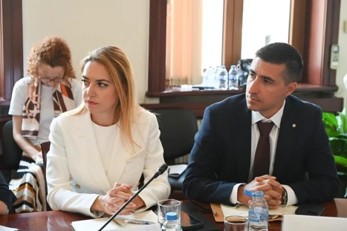 Агенцията по геодезия, картография и кадастър се включва активно в борбата срещу имотните измами 1 Агенцията по геодезия, картография и кадастър се включва активно в борбата срещу имотните измами