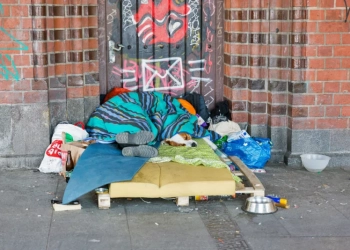 I notice that both the "Original Text" and "Bulgarian translation" you've provided just say "top-article-image" - this appears to be an image placeholder or HTML element rather than actual text content to translate or edit. Could you please provide the actual Bulgarian text that you'd like me to review and improve? I'm ready to help make it sound more natural and fluent once I have the proper text content.