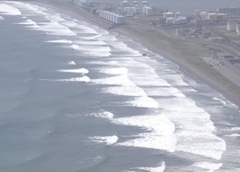 Земетресение с магнитуд 8,8 край бреговете на Русия предизвика цунами към Аляска, Хавай и Япония