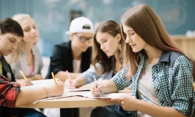 Седмокласниците показват подобрение в резултатите си тази година