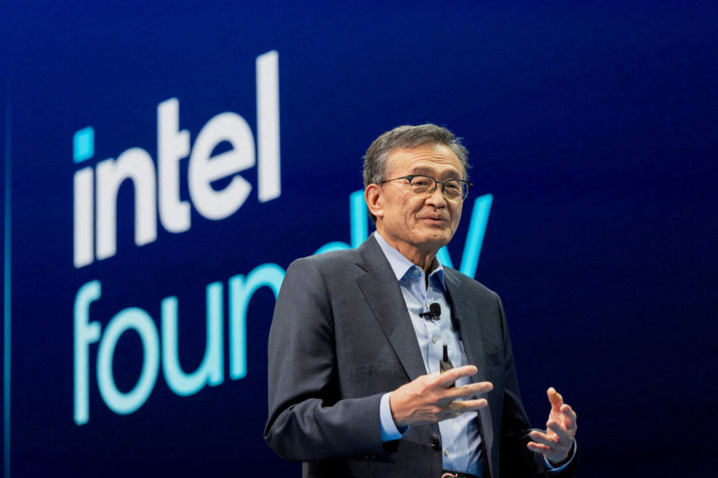 Тръмп призова главният изпълнителен директор на Intel да подаде оставка заради притеснения относно връзките му с Китай