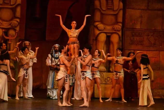 „Балетът в операта“ – премиера в Летния театър на Бургас 1 „Балетът в операта“ – премиера в Летния театър на Бургас