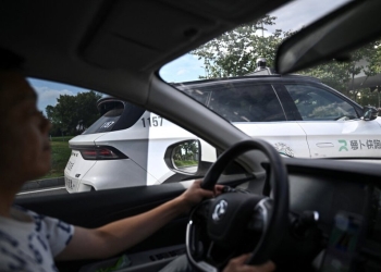 Китайската компания Baidu ще разшири глобално своите безпилотни таксита чрез партньорство с Lyft и Uber