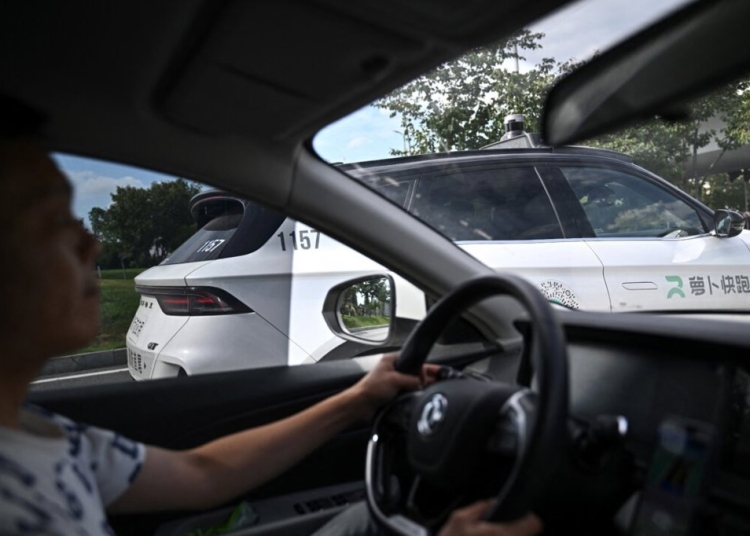 Китайската компания Baidu ще разшири глобално своите безпилотни таксита чрез партньорство с Lyft и Uber