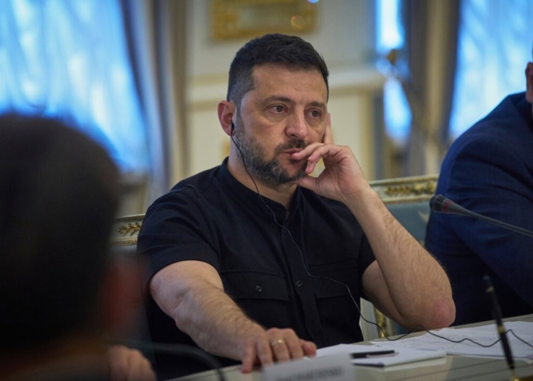 Украйна разрешава на мъжете под призовна възраст да пътуват в чужбина