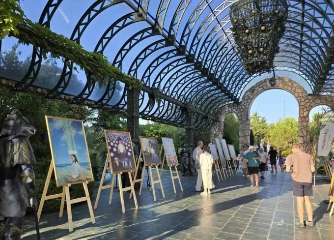 Престижната международна изложба „Изкуството на Джън-Шан-Жен – Истинност, Доброта, Търпение“ очарова посетителите на Замъка в Равадиново