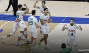 Радостта на българския отбор след победата над Чехия с 3:1 гейма.