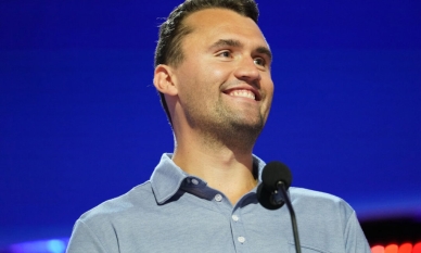 Латиноамерикански лидери почетоха Чарли Кърк 1 Лидери от Латинска Америка отдадоха почит на Чарли Кърк