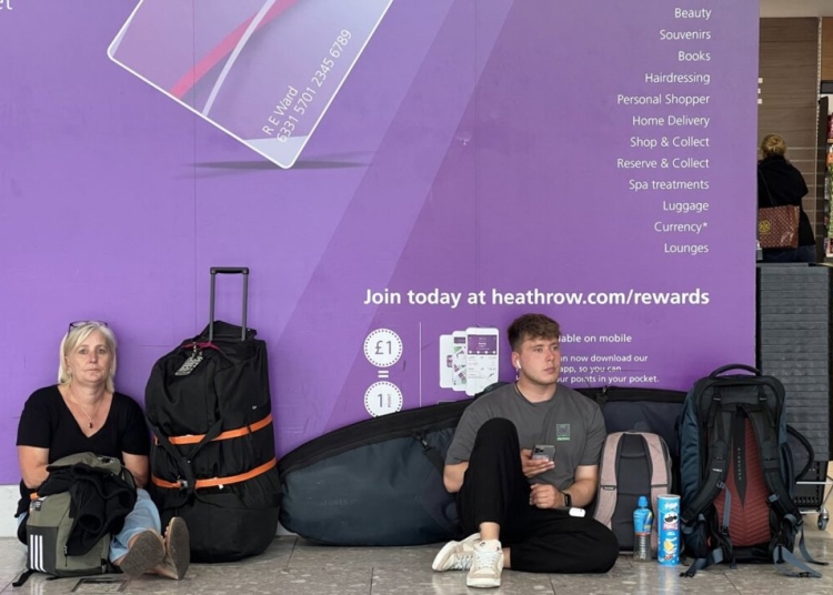 Нарушенията в дейността на европейските летища продължават след кибератаката 1 Смущенията в европейските летища продължават след кибератаката