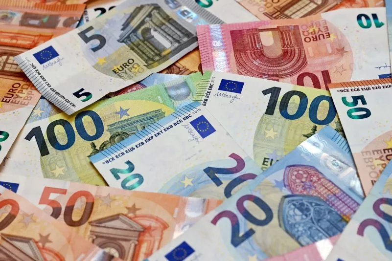 ozg5x2hgey v9 ax s2048 801x534 1