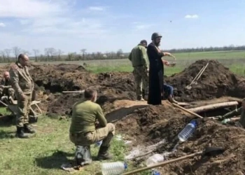 Свещеник Сергей Холодков по време на мобилизацията си. Снимка: Социалните мрежи