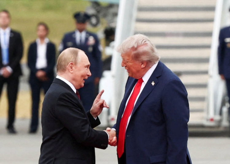 САЩ и Русия обсъждат ограничаване на ядрените оръжия, заяви Тръмп 1 САЩ и Русия водят преговори за ядрено разоръжаване, заяви Тръмп