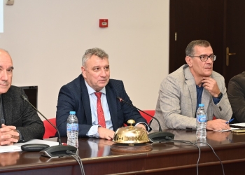 Откриване на кръглата маса. От ляво надясно: проф. д.н. Борислав Градинаров, проф. Димитър Димитров, проф. д.н. Пенчо Пенчев, доц. д-р Румен Андреев