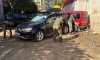 Военнослужещите от състава на Флотилия бойни и спомагателни кораби и Военноморска база – Бургас, и от Транспортен батальон към КЛП в Бургас оказват помощ със специализирана техника за почистване на публичната инфраструктура и осигуряване на достъп до обществени сгради в най-засегнатите части на ваканционно селище „Елените“. (Снимка: https://www.mod.bg/)