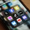 ЕС започна разследване за детската безопасност в Snapchat, YouTube и App Store