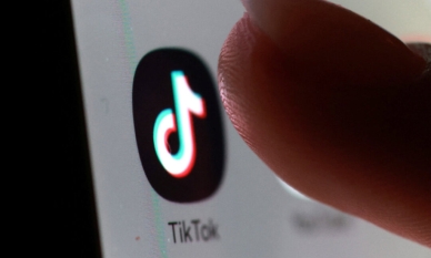 Парижката прокуратура разследва TikTok заради съдържание, подтикващо младежи към самоубийство