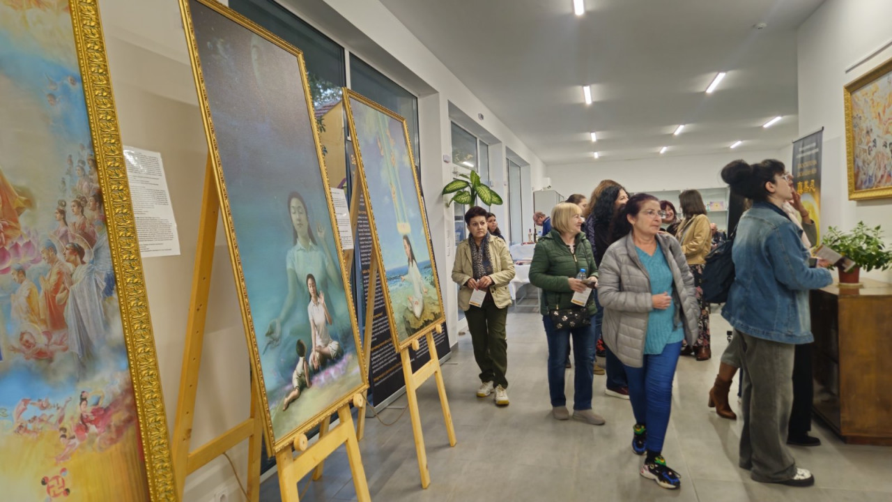 Международната художествена изложба „Изкуството на Джън-Шан-Жен“ на пресечната точка на три държави 3 3ebf950f-e9b5-4961-950e-c1120edd1fba.jpg