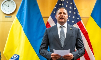 Близкият сподвижник на Зеленски подаде оставка заради нарастващия корупционен скандал в Украйна