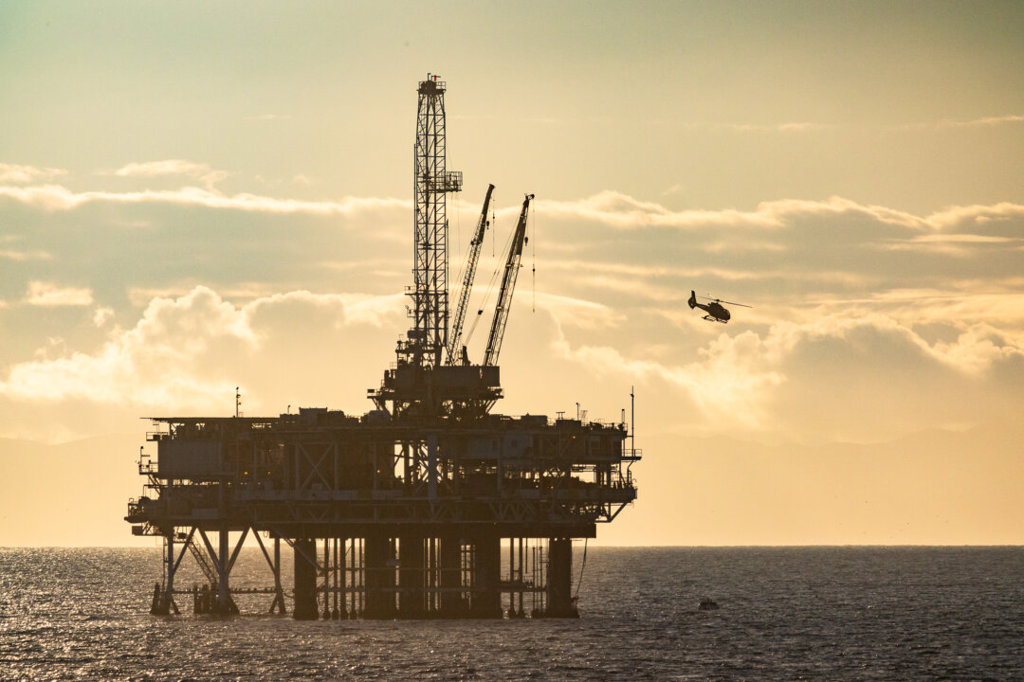 МАЕ прогнозира растеж на световното търсене на петрол и газ до 2050 година