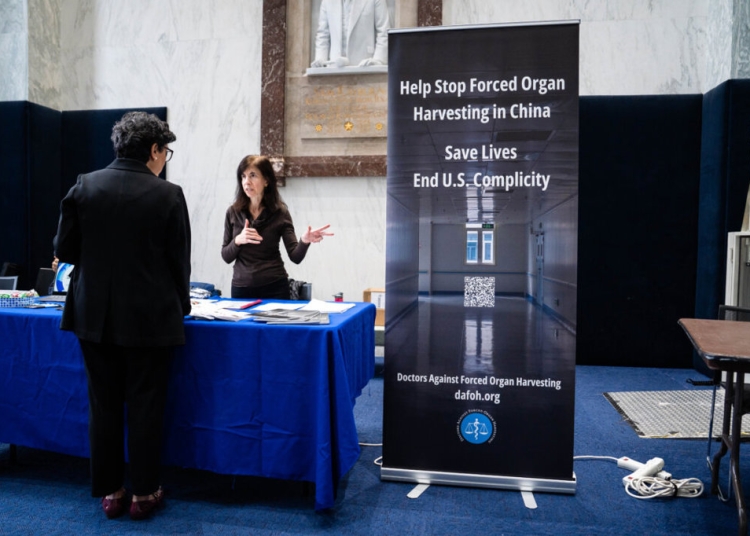 Над 505 000 души подписаха петиция с призив към държавите да действат срещу принудителното отнемане на органи от страна на ККП