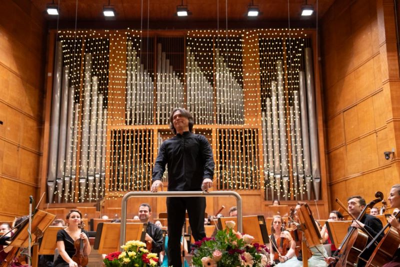 Петко Димитров: Диригентът трябва да обединява изпълнителите, без да смята, че е нещо повече от тях 2 26942f93-1b79-4c19-9b32-1012484d257d.jpg