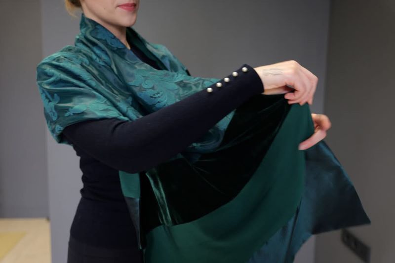 Шаловете на Албена Щениовска-Еглофф – неповторим шик и индивидуалност 6 2e76b69b-d911-4abb-b304-514f78b37af3.jpg