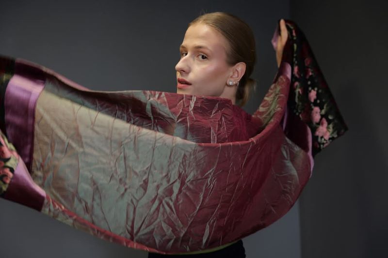 Шаловете на Албена Щениовска-Еглофф – неповторим шик и индивидуалност 8 5cb1642c-cd19-4163-9d38-0eb09348bf36.jpg