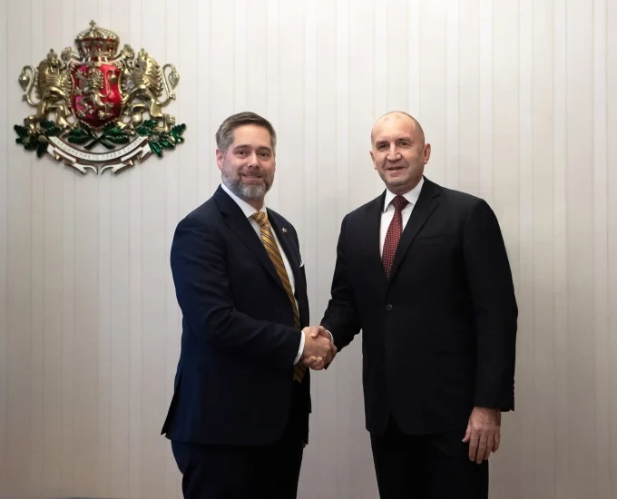 Румен Радев: България на закона е възможна 2 a20i5491