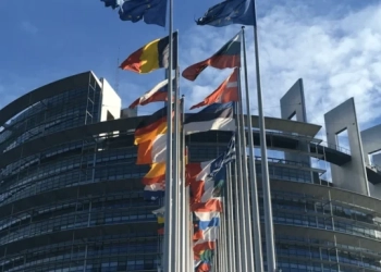 България, Италия и Малта подкрепиха Белгия в искането ѝ ЕС да не подхожда безотговорно към замразените руски активи 1 През идващата седмица страните членки на ЕС трябва да вземат решение дали да финансират подкрепата за Украйна, като използват за гаранция замразените руски активи в Белгия в размер на 185 милиарда евро