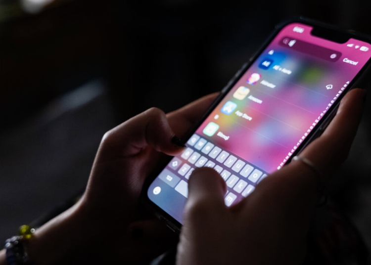 Как чуждестранните противници използват социалните мрежи, за да влияят на общественото мнение