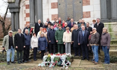 Ден преди края на успешната обсада на Плевен – посланик Митрофанова почете загиналите руски войници и български опълченци