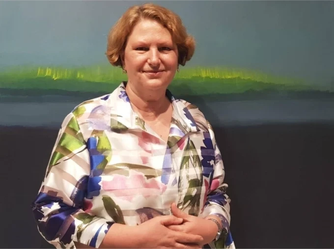 Шаловете на Албена Щениовска-Еглофф – неповторим шик и индивидуалност 1 Шаловете на Албена Щениовска-Еглофф – неповторим шик и индивидуалност