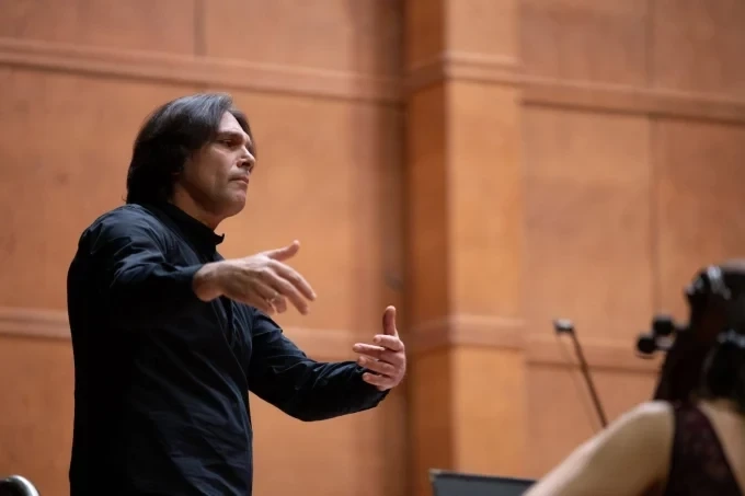 Петко Димитров: Диригентът трябва да обединява изпълнителите, без да смята, че е нещо повече от тях 1 Петко Димитров: Диригентът трябва да обединява изпълнителите, без да смята, че е нещо повече от тях