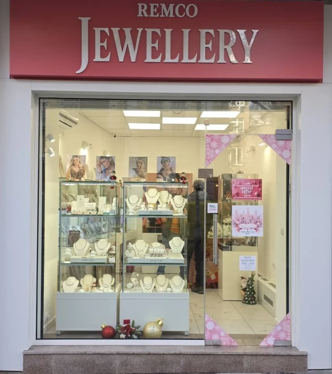 Механичните часовници ще останат за ценители сред смарт технологиите 35 remco jewellery